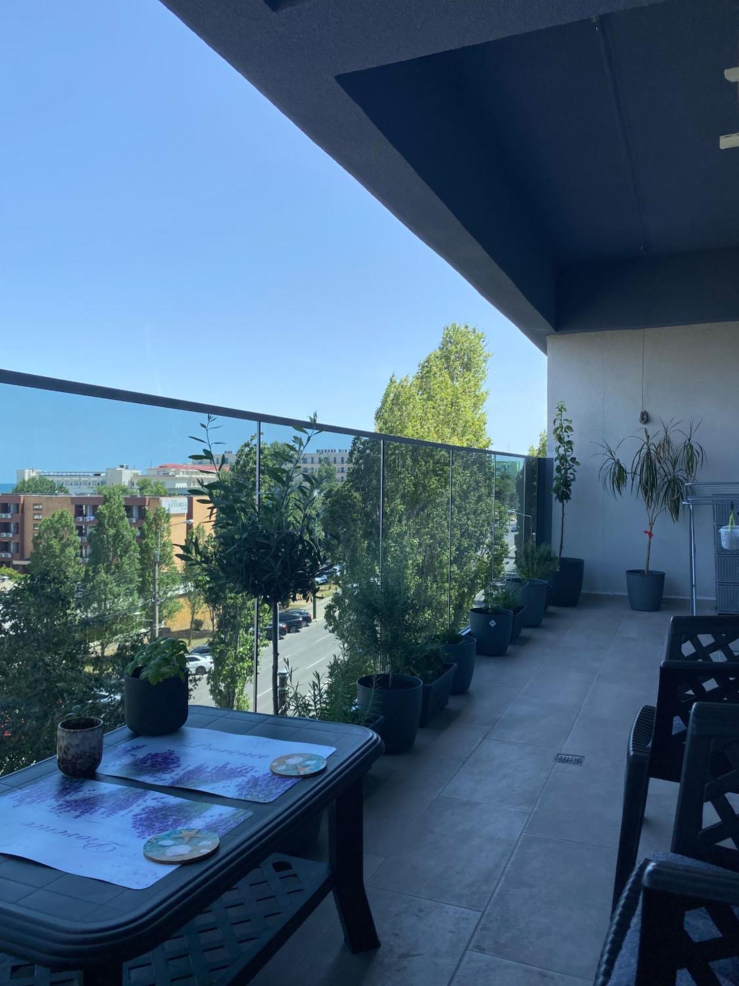 Elysse Sunrise Apartment Mamaia Bagian luar foto