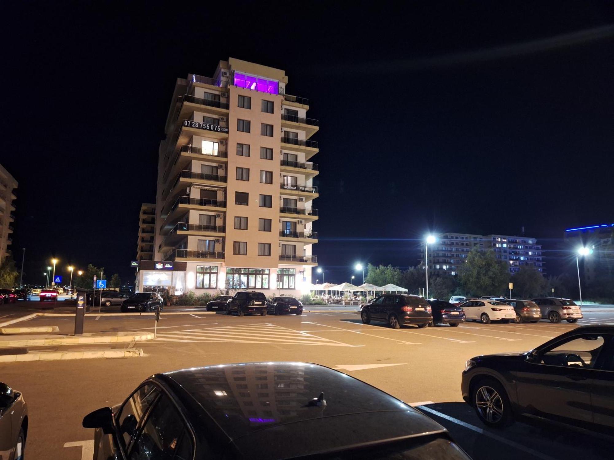 Elysse Sunrise Apartment Mamaia Bagian luar foto